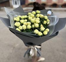 Букет Белые кустовые розы Солинеро в Краснодаре